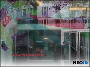 Instalación de lonas y vinilos para cogresos y ferias